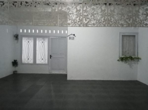 full house homestay 5 kamartidur 3 AC purwokerto